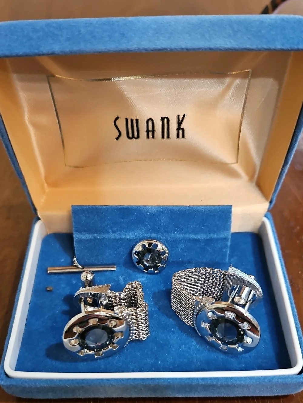 SWANK Silver Mesh Blue Faceted Rivoli Glass Crysyal Cufflinks and Tie Tack Box